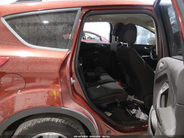1FMCU0GX8EUC20678 Ford ESCAPE SE