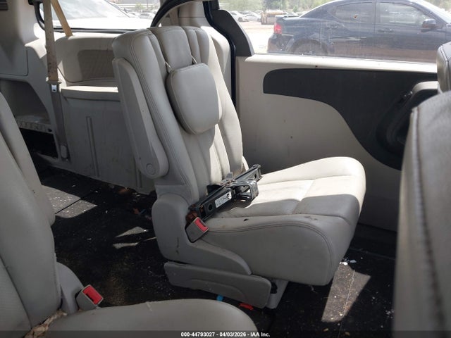 2012 Chrysler Town & Country Touring მანქანა იყიდება აუქციონზე, vin: 2C4RC1BG7CR273736, აუქციონის ნომერი: 44793027