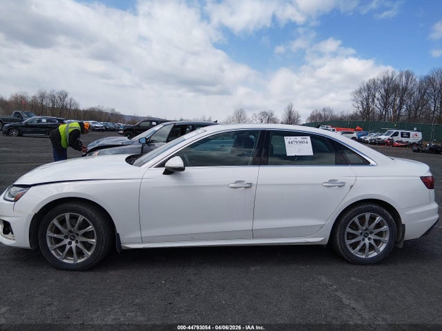 Продажа на аукционе авто 2022 Audi A4 Premium 40 Tfsi Quattro S Tronic, vin: WAUABAF44NN001626, номер лота: 44793054