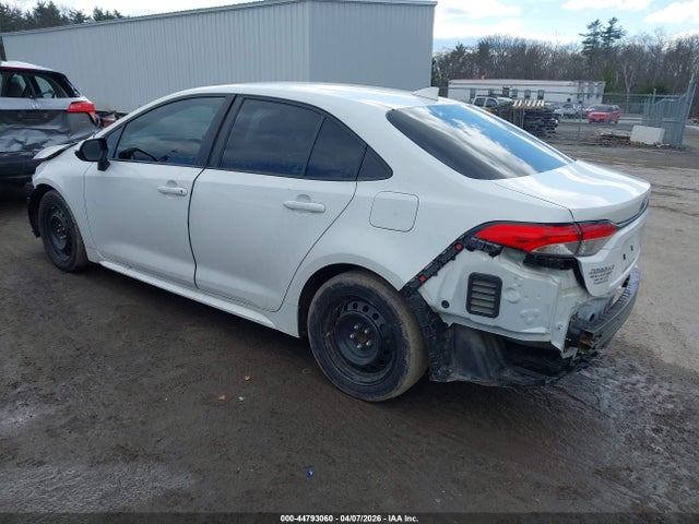 Toyota COROLLA LE 2022 5YFEPMAE5NP272849 Image 3
