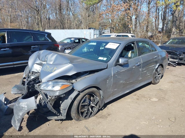 2015 MERCEDES-BENZ E 350 WDDHF8JB4FB140796 Photo 1