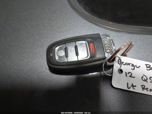 44793086 :رقم المزاد ، WA1LFAFP5CA129205 vin ، 2012 Audi Q5 2.0t Premium مزاد بيع