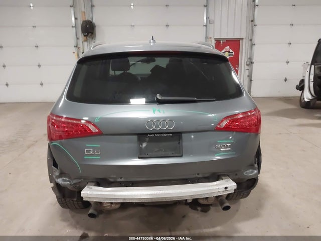 44793086 :رقم المزاد ، WA1LFAFP5CA129205 vin ، 2012 Audi Q5 2.0t Premium مزاد بيع