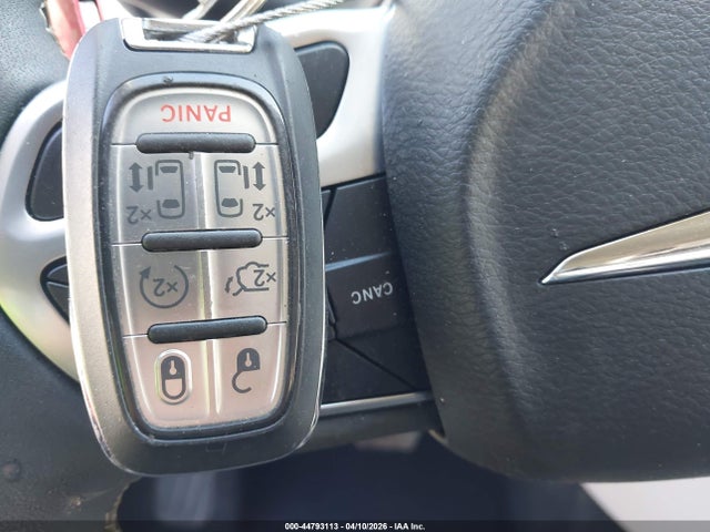 2C4RC1BG0NR152596 Chrysler Pacifica Touring L