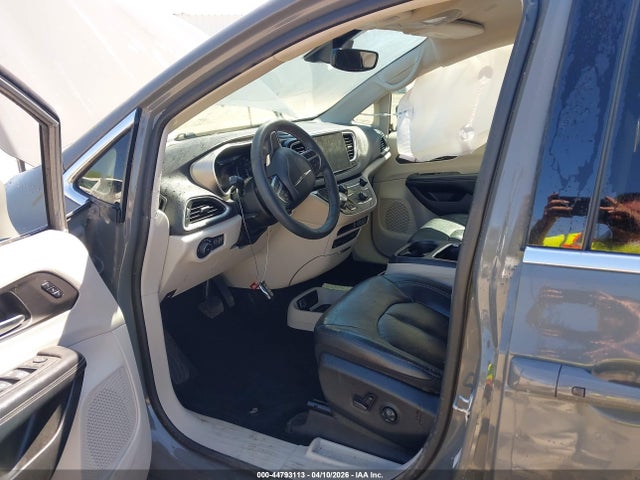 2C4RC1BG0NR152596 Chrysler Pacifica Touring L