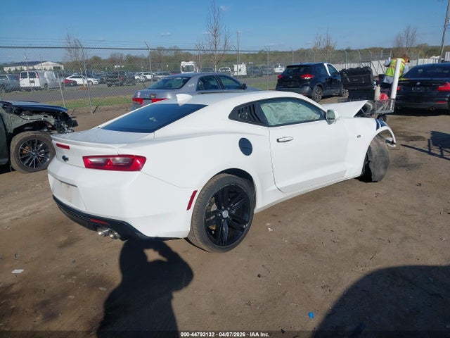 2018 CHEVROLET CAMARO 1G1FD1RS9J0143077 Photo 3