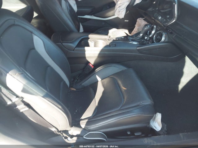 2018 CHEVROLET CAMARO 1G1FD1RS9J0143077 Photo 4