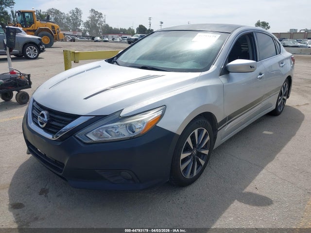 1N4AL3AP8HN346066 Nissan Altima 2.5 Sr