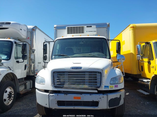 44793222 :رقم المزاد ، 1FVHCYFC8JHJP3332 vin ، 2018 Freightliner M2 106 مزاد بيع