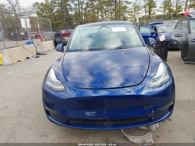 44793260 :رقم المزاد ، 7SAYGDEEXPF845978 vin ، 2023 Tesla Model Y مزاد بيع