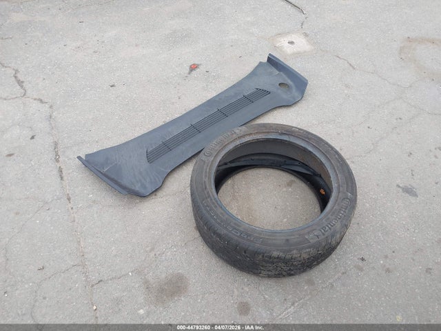 44793260 :رقم المزاد ، 7SAYGDEEXPF845978 vin ، 2023 Tesla Model Y مزاد بيع
