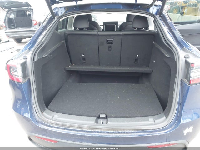 44793260 :رقم المزاد ، 7SAYGDEEXPF845978 vin ، 2023 Tesla Model Y مزاد بيع
