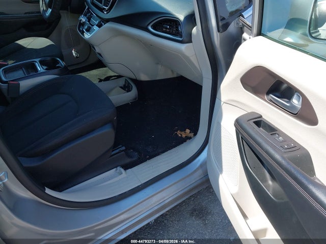 Продажа на аукционе авто 2018 Chrysler Pacifica Touring Plus, vin: 2C4RC1FG6JR194484, номер лота: 44793273