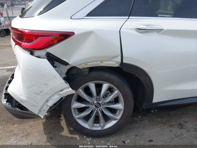 2022 Infiniti Qx50 Luxe მანქანა იყიდება აუქციონზე, vin: 3PCAJ5BA1NF118040, აუქციონის ნომერი: 44793281