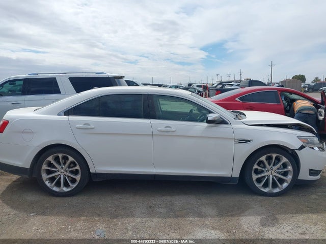 2015 Ford Taurus Limited მანქანა იყიდება აუქციონზე, vin: 1FAHP2F8XFG207752, აუქციონის ნომერი: 44793333