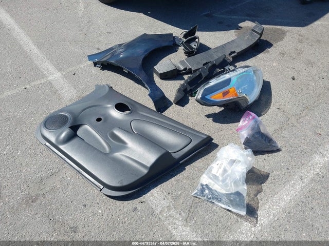 Nissan Versa 1.6 S 2017 3N1CN7AP5HL846046 Image 12