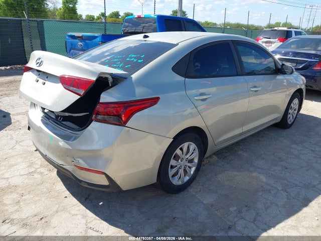 3KPC24A35KE083636 Hyundai ACCENT SE