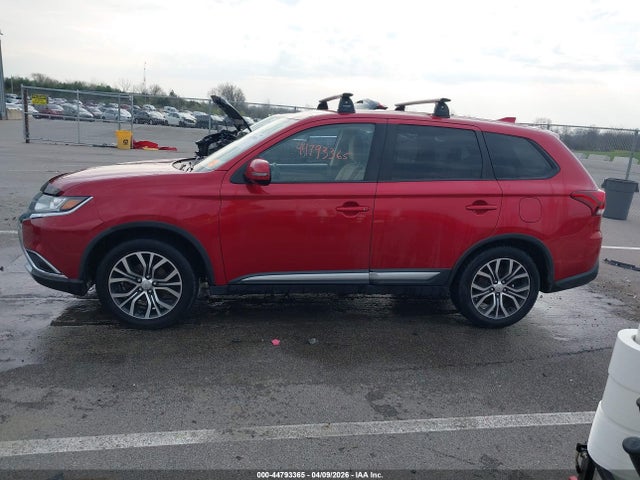 Mitsubishi Outlander Se 2018 JA4AD3A33JZ060834 Image 14