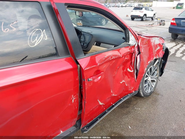 Mitsubishi Outlander Se 2018 JA4AD3A33JZ060834 Image 6