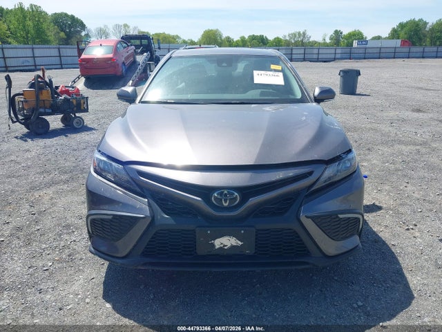 Auction sale of the 2022 Toyota Camry Se, vin: 4T1G11AK1NU649562, lot number: 44793366
