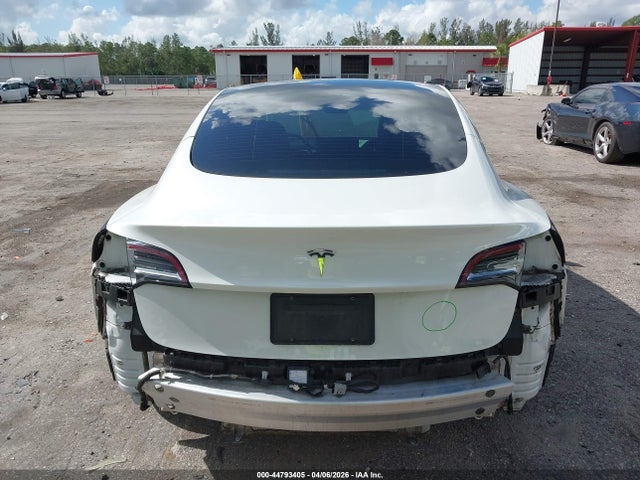 44793405 :رقم المزاد ، 5YJ3E1EA6MF987121 vin ، 2021 Tesla Model 3 Standard Range Plus Rear-wheel Drive مزاد بيع