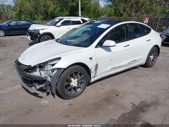 44793405 :رقم المزاد ، 5YJ3E1EA6MF987121 vin ، 2021 Tesla Model 3 Standard Range Plus Rear-wheel Drive مزاد بيع