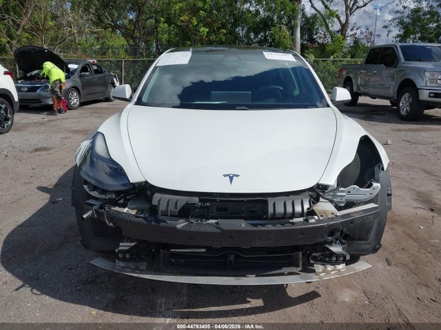 44793405 :رقم المزاد ، 5YJ3E1EA6MF987121 vin ، 2021 Tesla Model 3 Standard Range Plus Rear-wheel Drive مزاد بيع