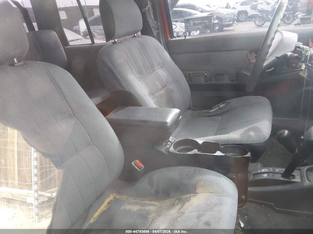 44793456 :رقم المزاد ، JN8HD17Y7SW080510 vin ، 1995 Nissan Pathfinder Le/se/xe مزاد بيع