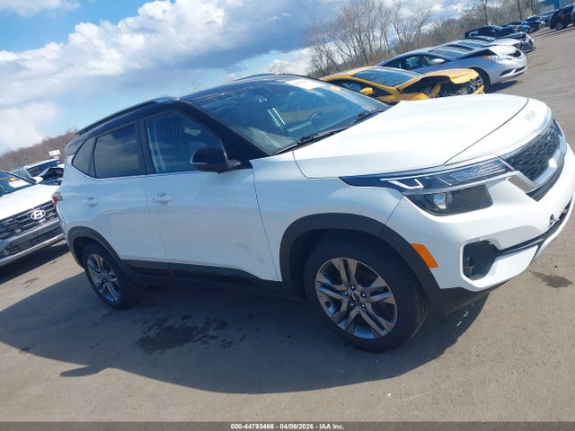 Продажа на аукционе авто 2022 Kia Seltos S, vin: KNDEU2AA5N7319583, номер лота: 44793466