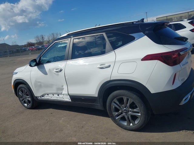 Продажа на аукционе авто 2022 Kia Seltos S, vin: KNDEU2AA5N7319583, номер лота: 44793466