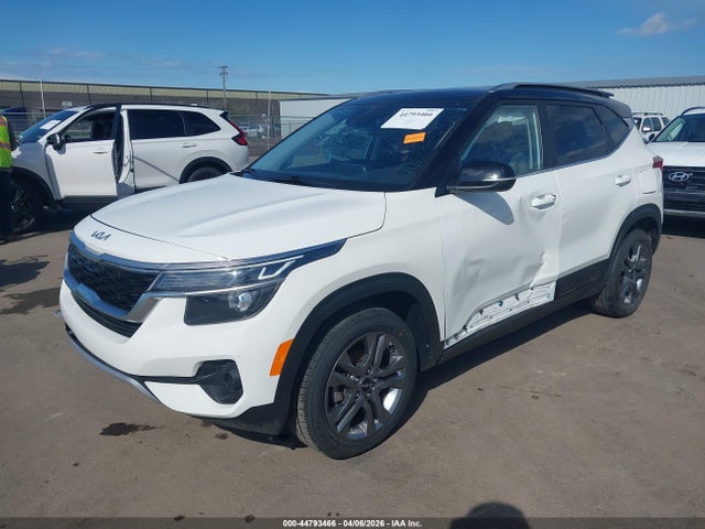 Продажа на аукционе авто 2022 Kia Seltos S, vin: KNDEU2AA5N7319583, номер лота: 44793466