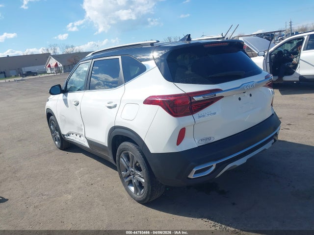 Продажа на аукционе авто 2022 Kia Seltos S, vin: KNDEU2AA5N7319583, номер лота: 44793466