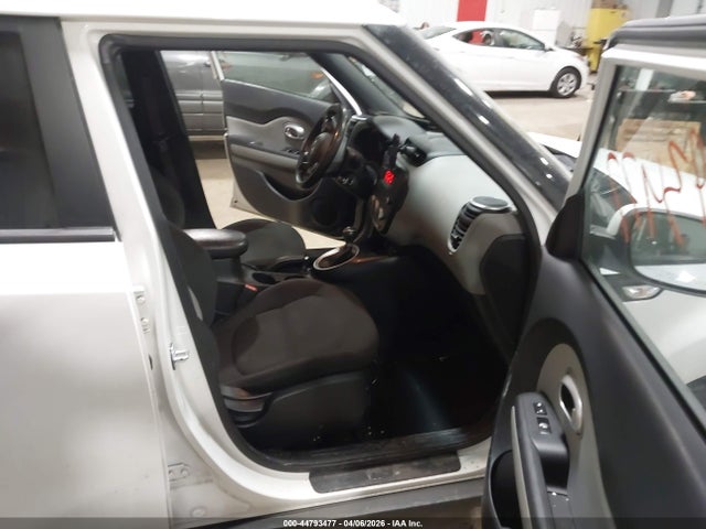 44793477 :رقم المزاد ، KNDJN2A25E7059254 vin ، 2014 Kia Soul مزاد بيع