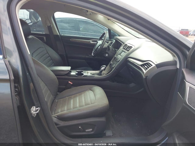 44793481 :رقم المزاد ، 3FA6P0HD7FR167273 vin ، 2015 Ford Fusion Se مزاد بيع