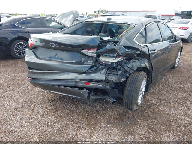 44793481 :رقم المزاد ، 3FA6P0HD7FR167273 vin ، 2015 Ford Fusion Se مزاد بيع