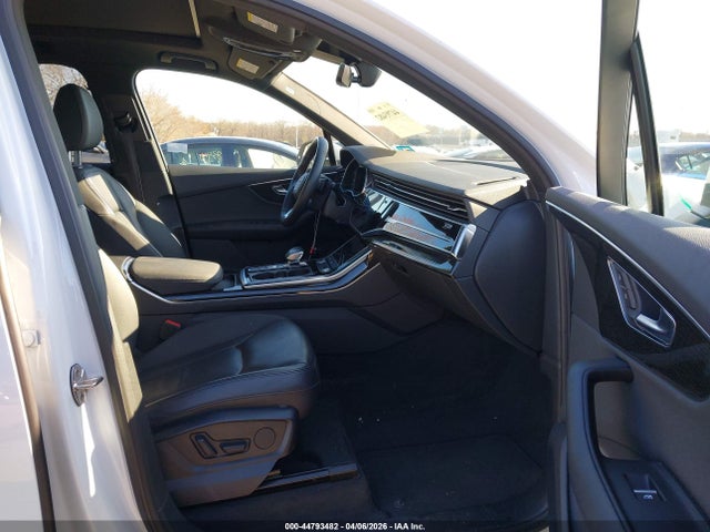44793482 :رقم المزاد ، WA1LJAF75MD011685 vin ، 2021 Audi Q7 Premium Plus 45 Tfsi Quattro Tiptronic مزاد بيع