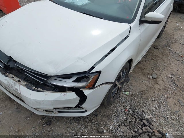 2017 Volkswagen Jetta 1.4t Se მანქანა იყიდება აუქციონზე, vin: 3VWB67AJ6HM277071, აუქციონის ნომერი: 44793500