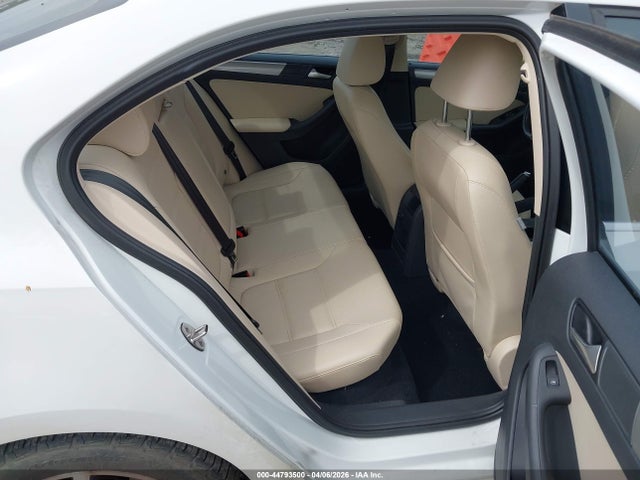2017 Volkswagen Jetta 1.4t Se მანქანა იყიდება აუქციონზე, vin: 3VWB67AJ6HM277071, აუქციონის ნომერი: 44793500