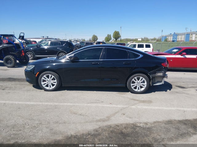 44793522 :رقم المزاد ، 1C3CCCFB4HN511292 vin ، 2017 Chrysler 200 Touring مزاد بيع