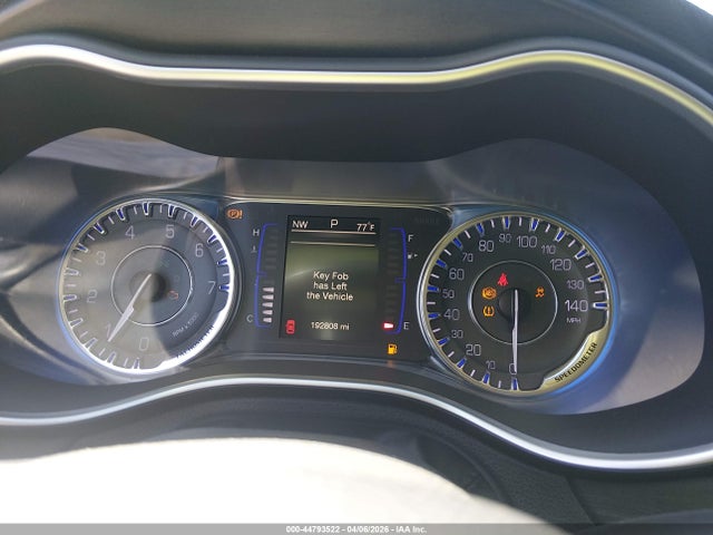 44793522 :رقم المزاد ، 1C3CCCFB4HN511292 vin ، 2017 Chrysler 200 Touring مزاد بيع