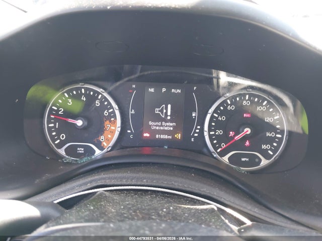 2017 Jeep Renegade Sport Fwd მანქანა იყიდება აუქციონზე, vin: ZACCJAAB5HPF75507, აუქციონის ნომერი: 44793531