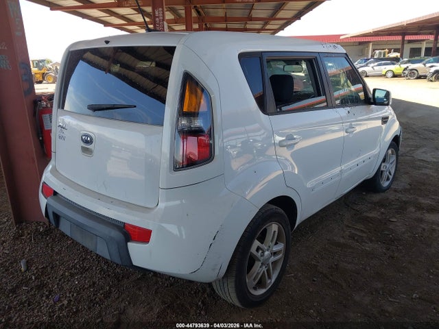 Продажа на аукционе авто 2011 Kia Soul +, vin: KNDJT2A22B7720028, номер лота: 44793639