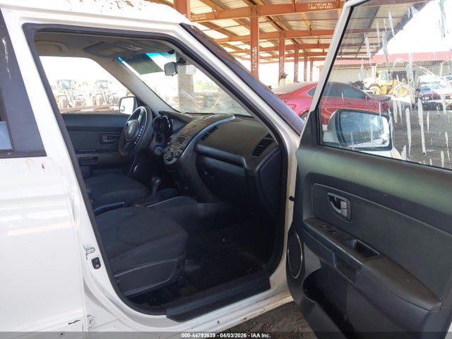Продажа на аукционе авто 2011 Kia Soul +, vin: KNDJT2A22B7720028, номер лота: 44793639
