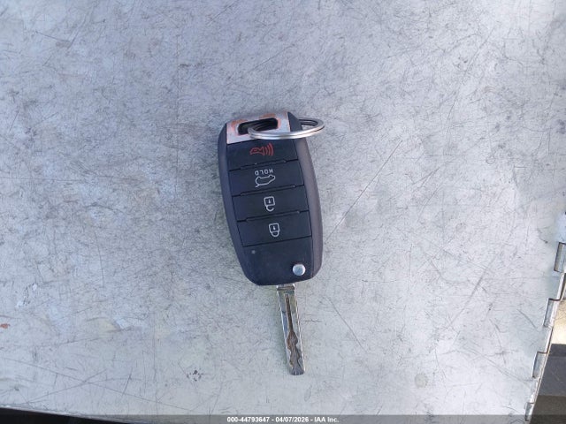 44793647 :رقم المزاد ، 5XYKT4A78FG612761 vin ، 2015 Kia Sorento Lx V6 مزاد بيع