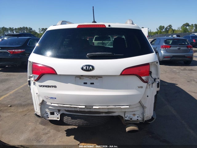 44793647 :رقم المزاد ، 5XYKT4A78FG612761 vin ، 2015 Kia Sorento Lx V6 مزاد بيع