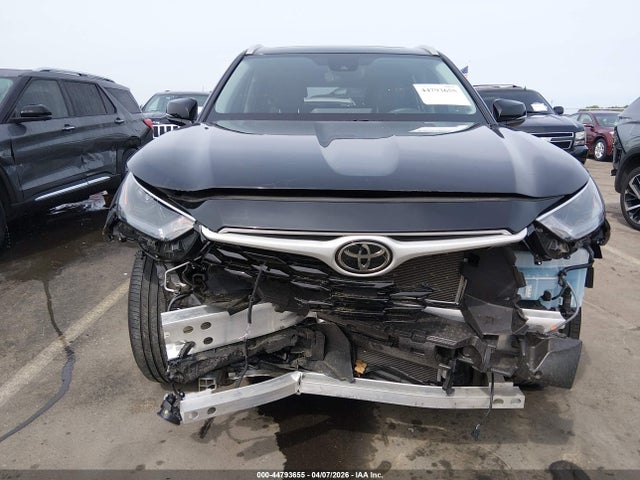 44793655 :رقم المزاد ، 5TDKDRBH7RS562587 vin ، 2024 Toyota Highlander Xle مزاد بيع