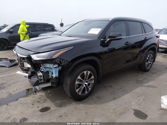 44793655 :رقم المزاد ، 5TDKDRBH7RS562587 vin ، 2024 Toyota Highlander Xle مزاد بيع
