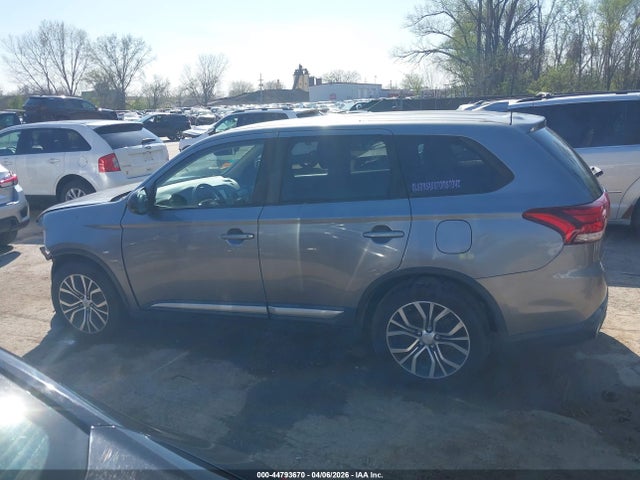 Продаж на аукціоні авто 2018 Mitsubishi Outlander Es, vin: JA4AD2A30JJ002804, номер лоту: 44793670