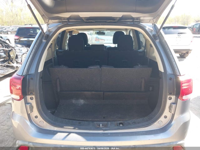 Продаж на аукціоні авто 2018 Mitsubishi Outlander Es, vin: JA4AD2A30JJ002804, номер лоту: 44793670