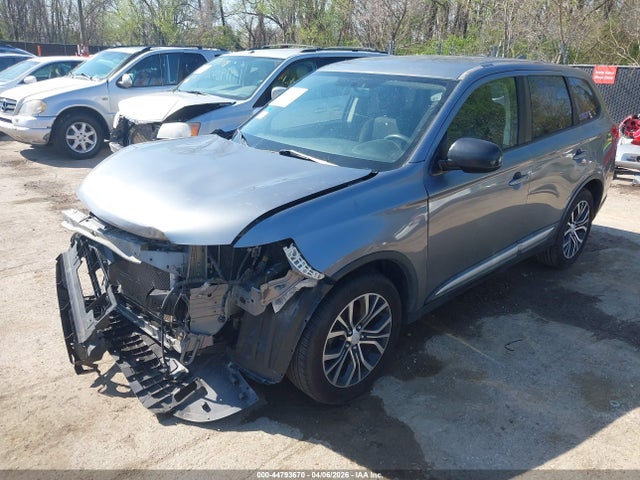 Продаж на аукціоні авто 2018 Mitsubishi Outlander Es, vin: JA4AD2A30JJ002804, номер лоту: 44793670
